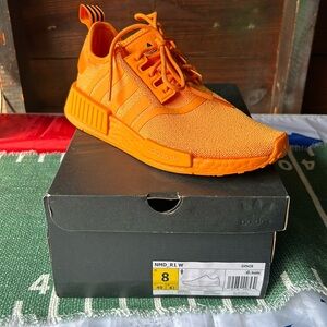 Women’s Adidas size 8 - orange - Brand new in box / never worn